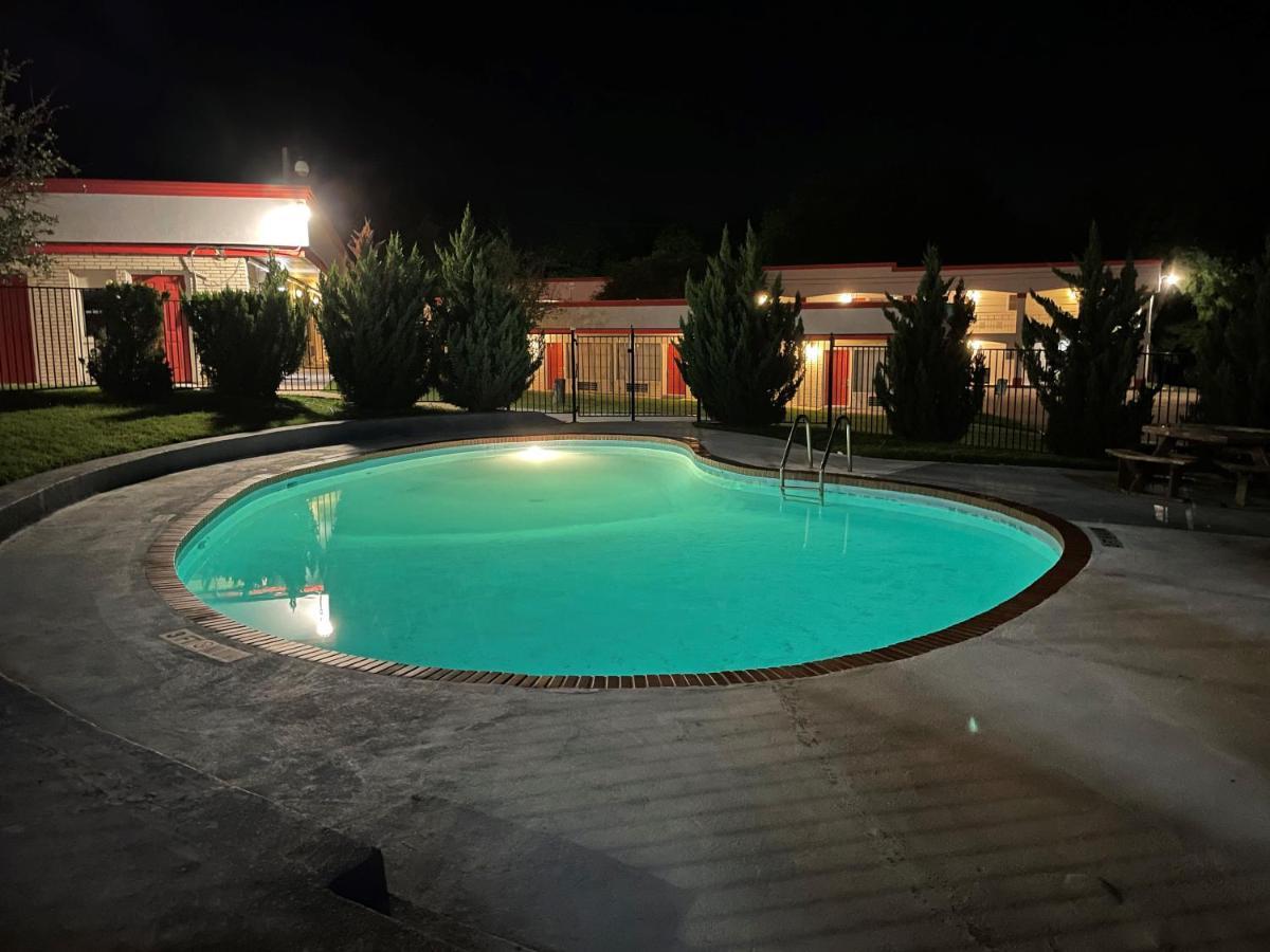 River Forest Hotel 4*