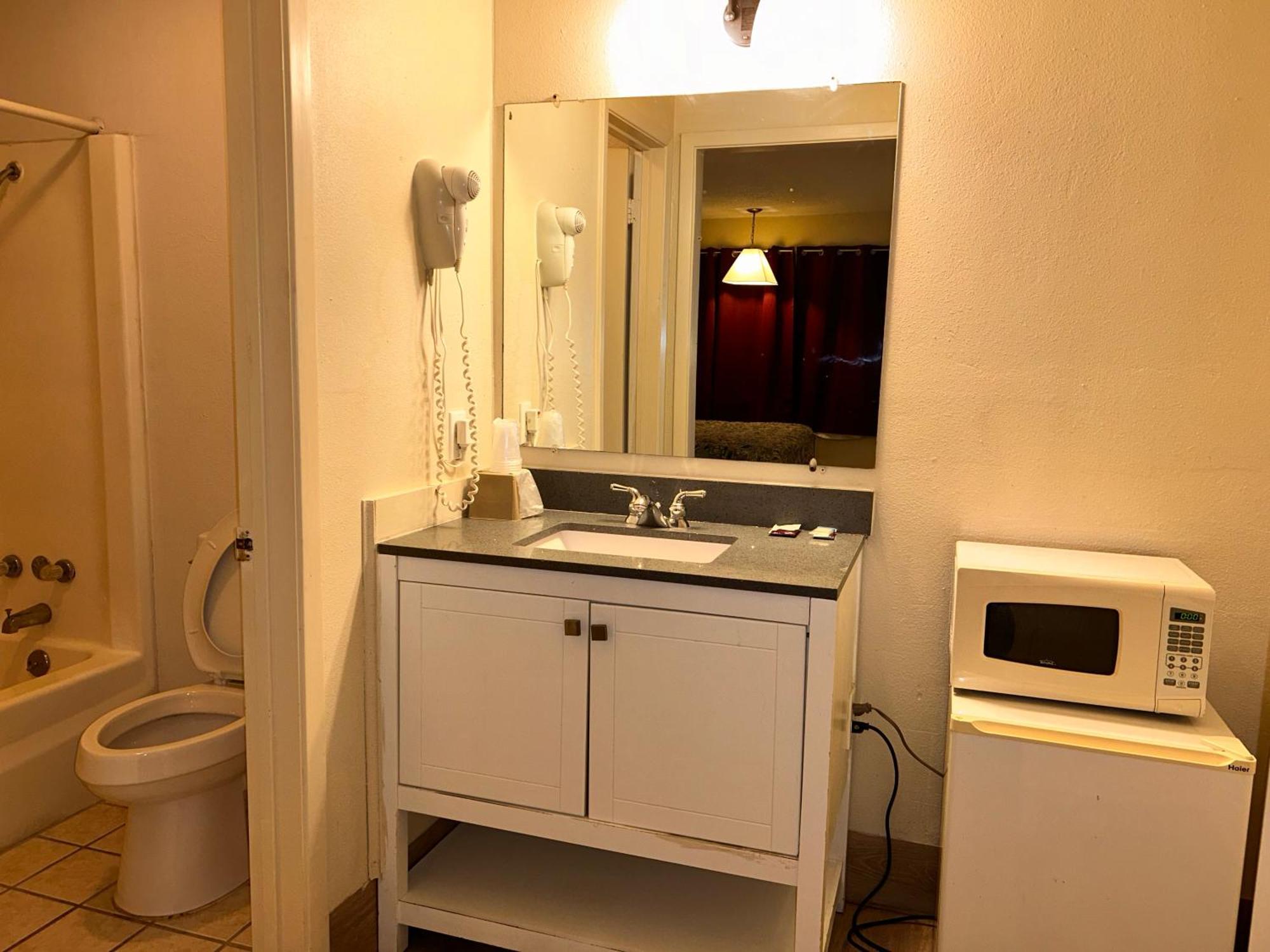 River Forest Hotel 4*
